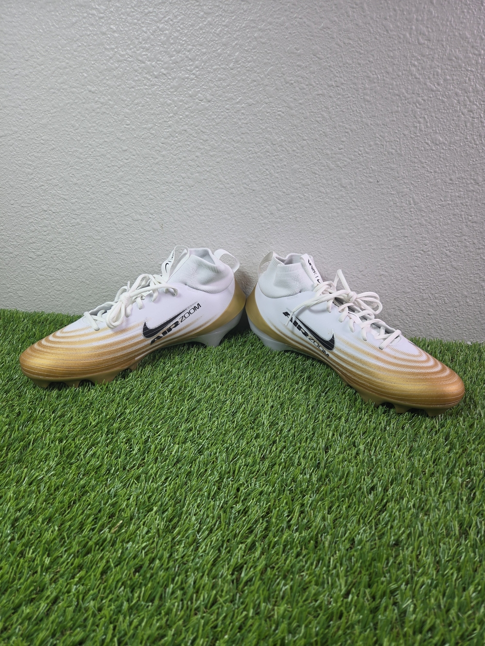 NIKE ZOOM AIR VAPOR PRO 1 WHITE METALLIC GOLD CLEATS FB3298-103 Size 11.5 - Picture 4 of 9